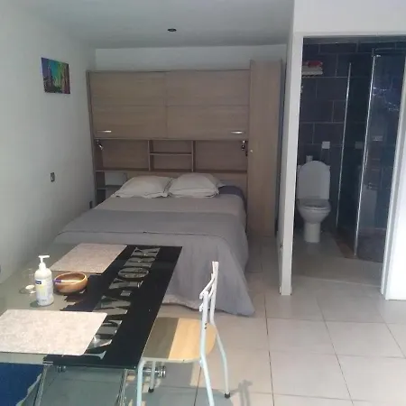 Studios - Bord De Plage Vias Exterior photo
