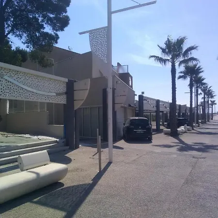 Studios - Bord De Plage Vias Exterior photo